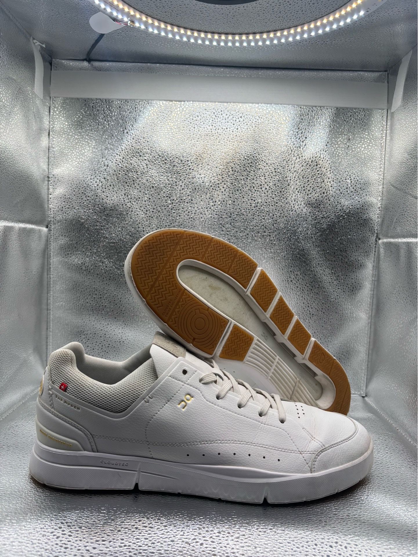 On the Roger center court white gum