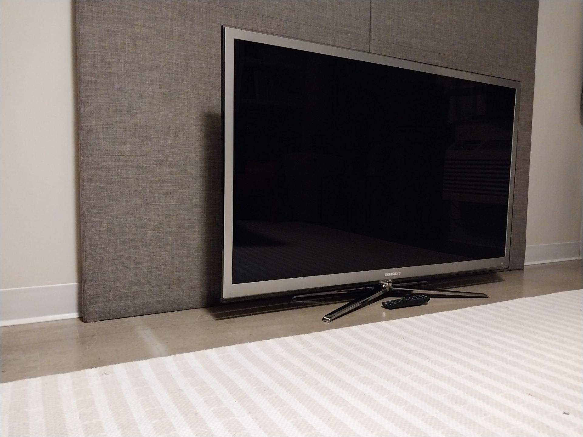 Samsung 55-inch 3D-ready 1080p LED-LCD HDTV - photo 2