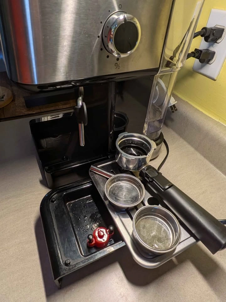 Espresso machine - photo 2