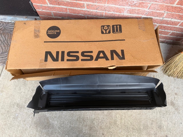 Nissan Rogue Grille Air Intake Active Grille Shutter - photo 4