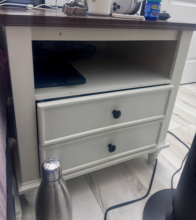 24” Farmhouse Side Table / Nightstand