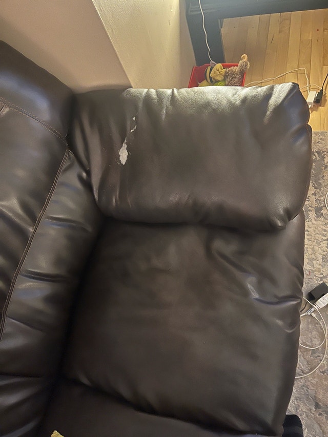 Leather couch - photo 2