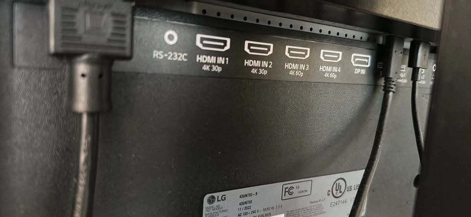 LG 43UN700 4K Ultra HD 42.5" IPS LCD Monitor - photo 3