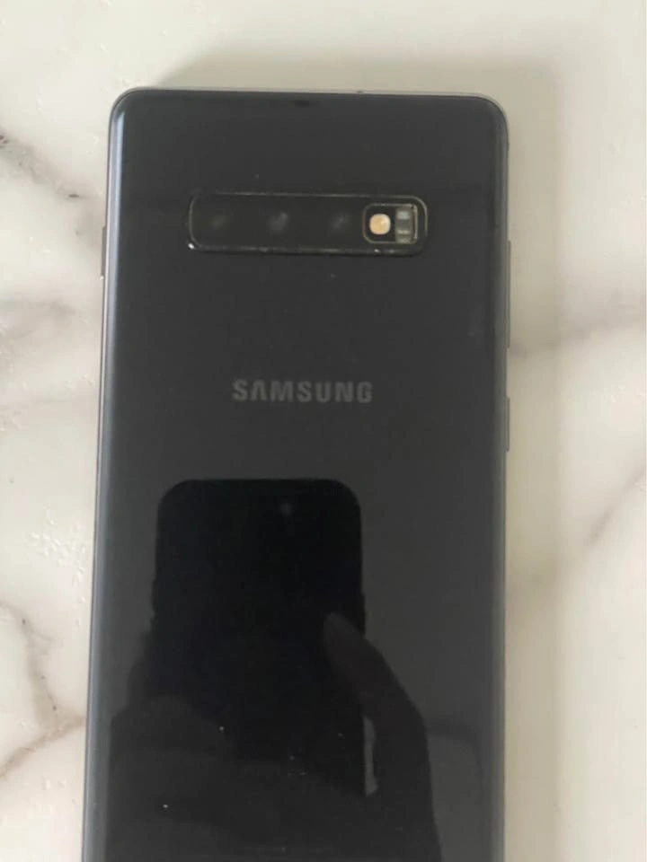 Great condition S10 Plus with accessories, cases, box - photo 4