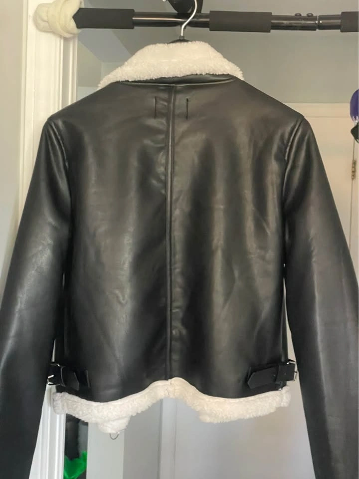 Women Large Black Faux Leather Jacket - photo 3
