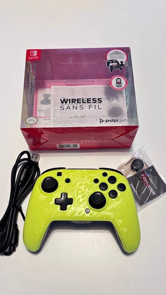New - PDP Gaming Faceoff Wireless Deluxe Controller for Switch