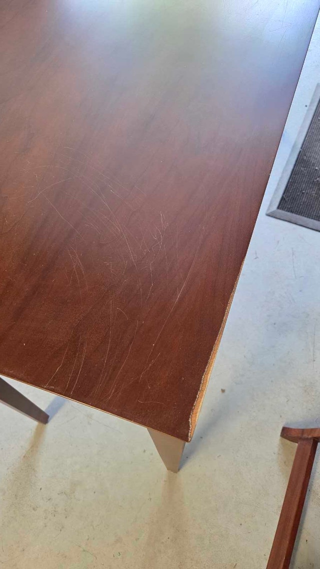 free table - photo 3