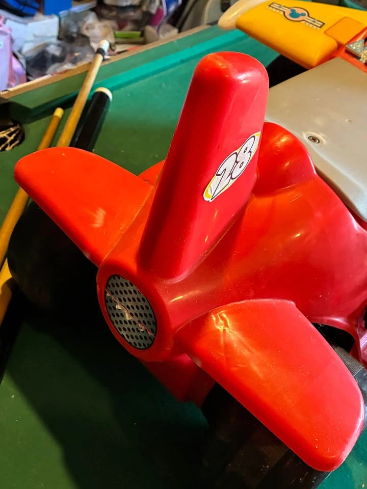 Mickey Mouse battery operated ride on toy plane - photo 5