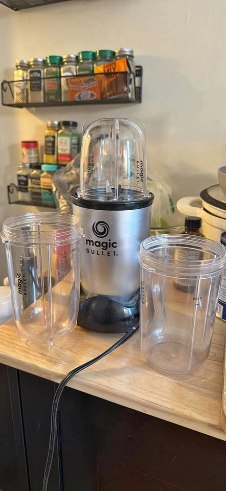 Magic Bullet - Pickup today in Prospect Park South!