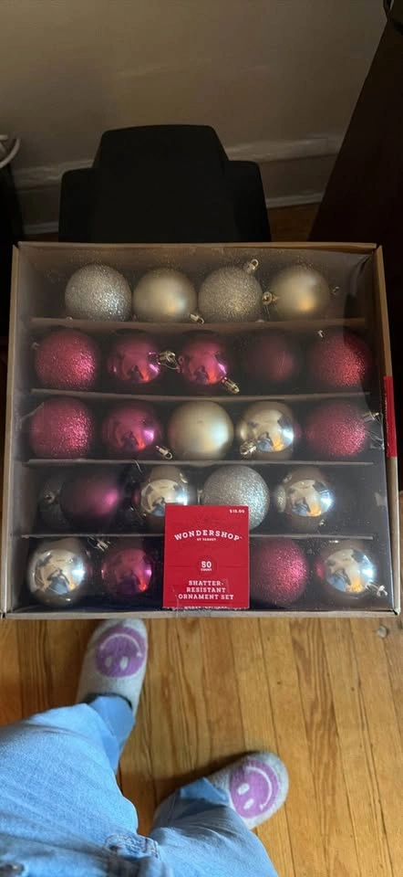 Christmas Tree & Ornaments - Free! Pickup Today - photo 4