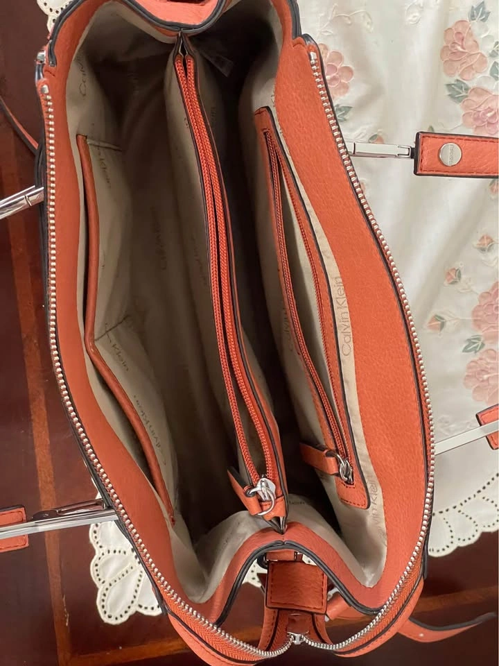 Calvin Klein Purse - photo 3