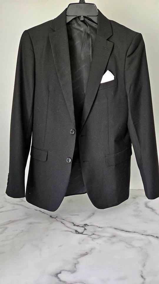 Boys Size 18 3 Piece Suit