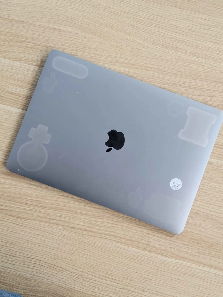 MacBook Air 2018 i5 16GB RAM 512GB SSD - photo 3