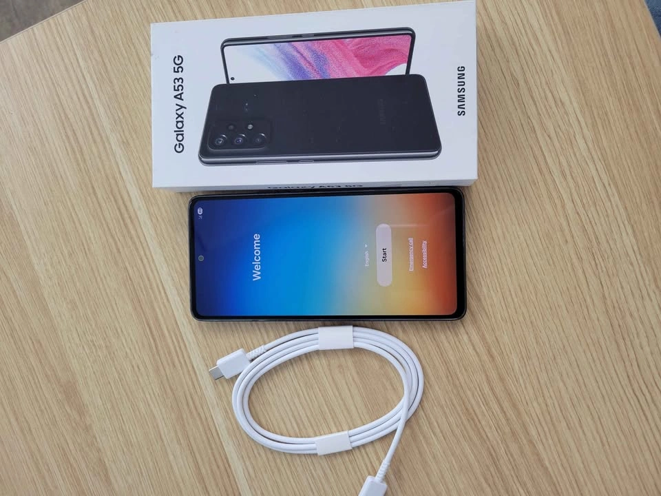 Samsung Galaxy A53 5G – Black – With Box & Cable – 3 Month Warra - photo 4