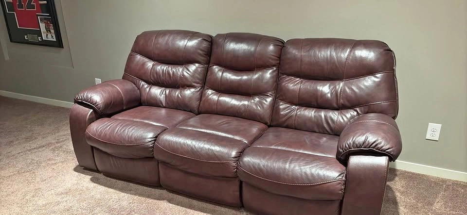 Genuine Leather Recliner sofa