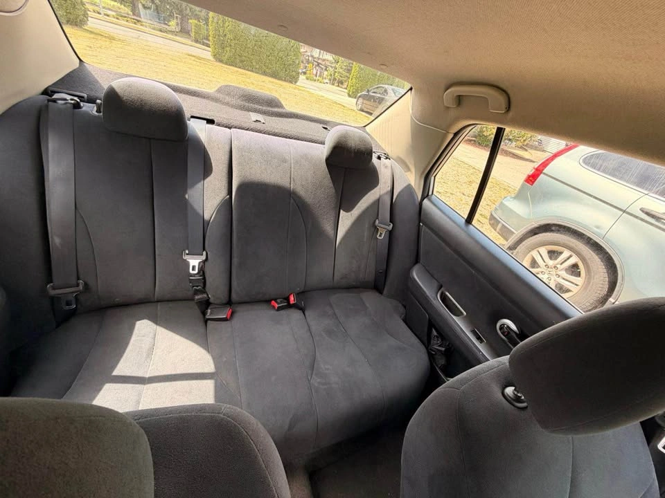 2010 Nissan Versa - photo 2