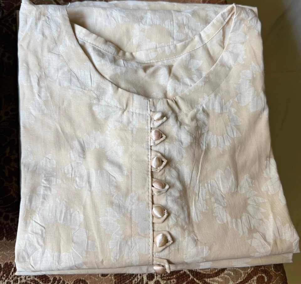Bundle of 6 Women’s 2-Piece Suits (Lawn & Silk) - photo 4