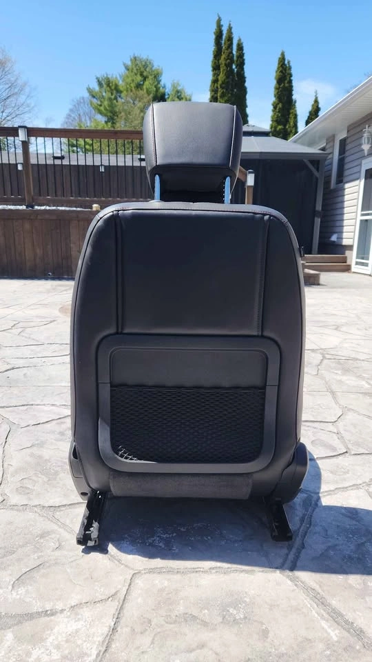 Equinox or Terrain passenger seat - photo 3