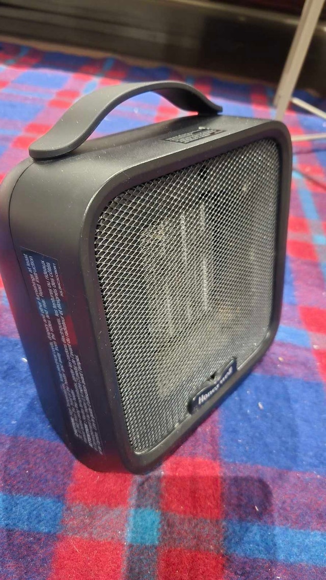 Honeywell Portable Ceramic Heater - photo 2