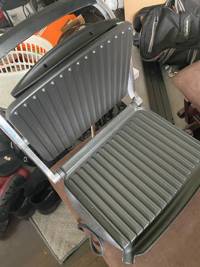 panini grill Hamilton Beach $10! - photo 2