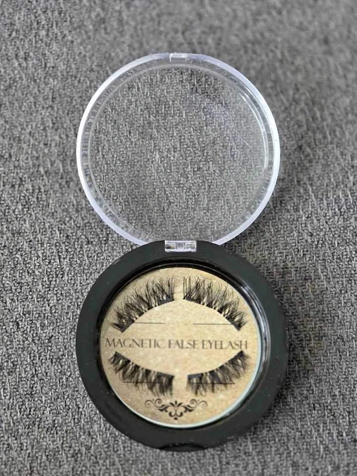 Magnetic Lashes