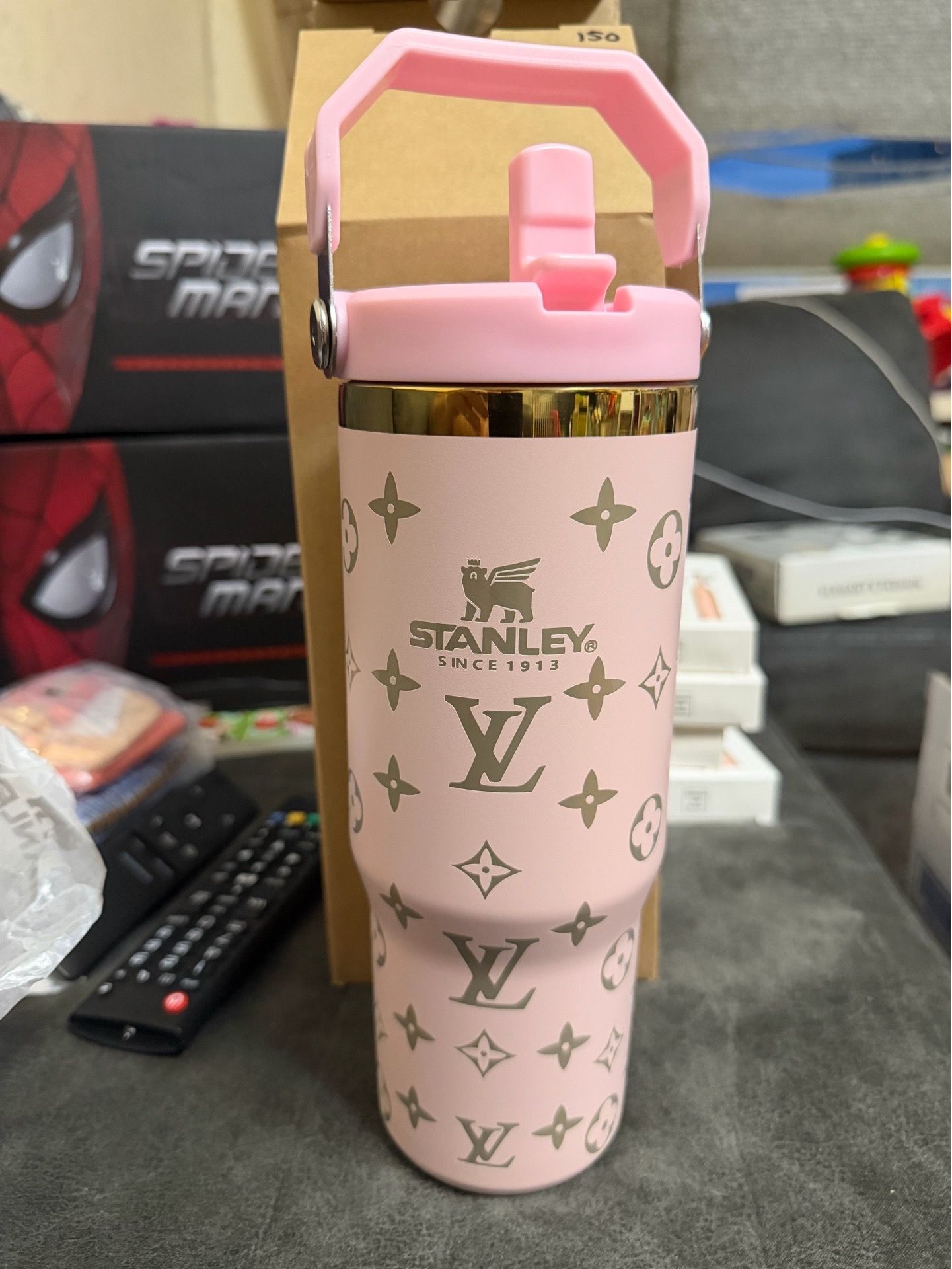 Stanley custom made 30 oz quencher tumbler with top handle