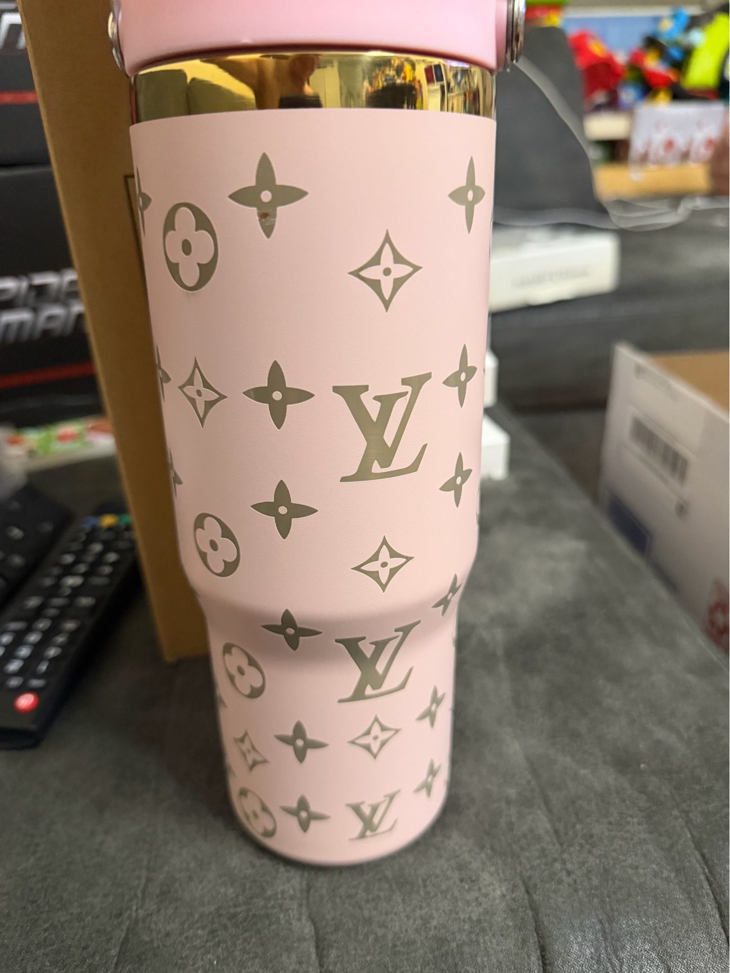 Stanley custom made 30 oz quencher tumbler with top handle - photo 3