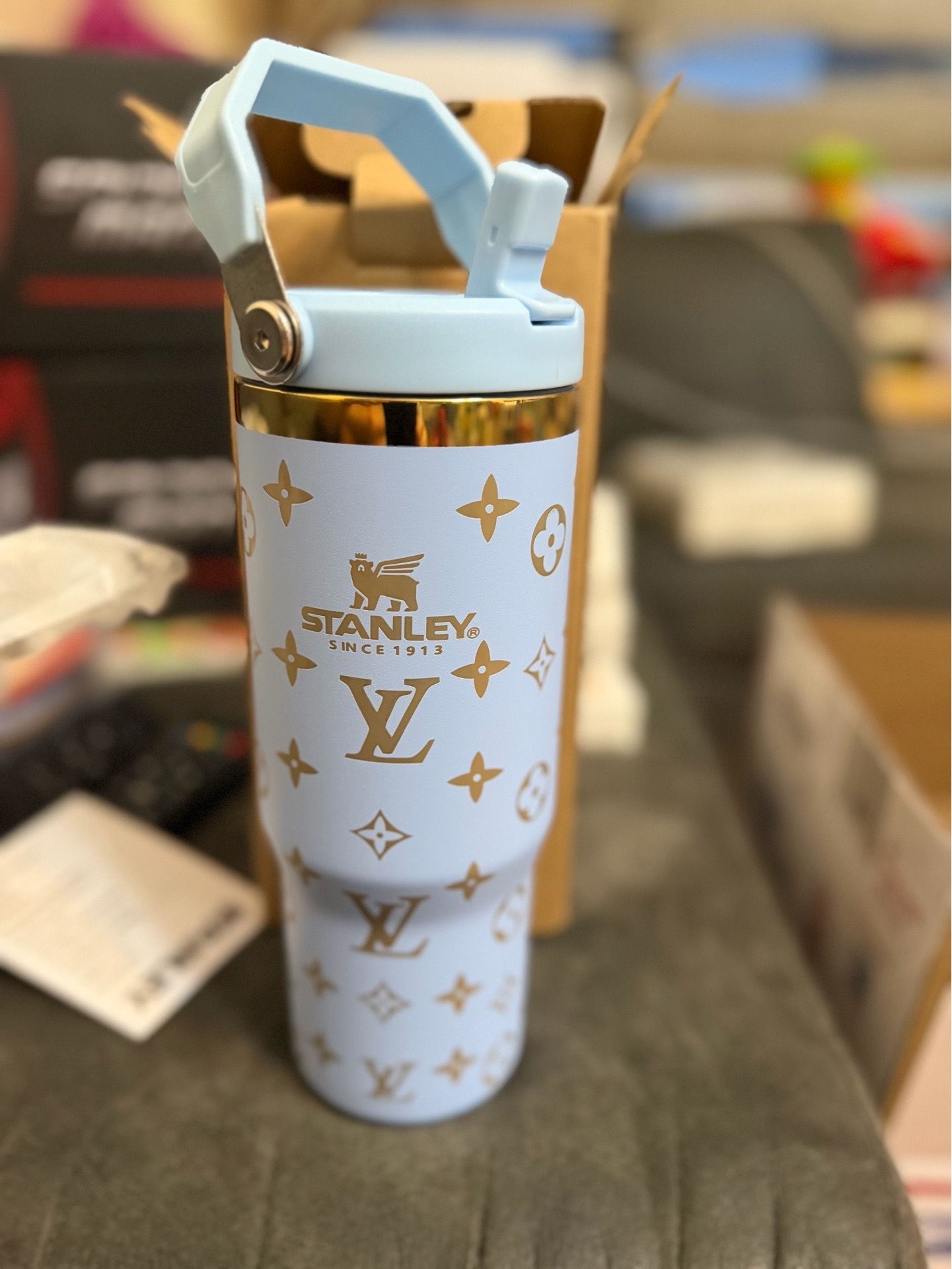 Stanley custom made 30 oz quencher tumbler with top handle