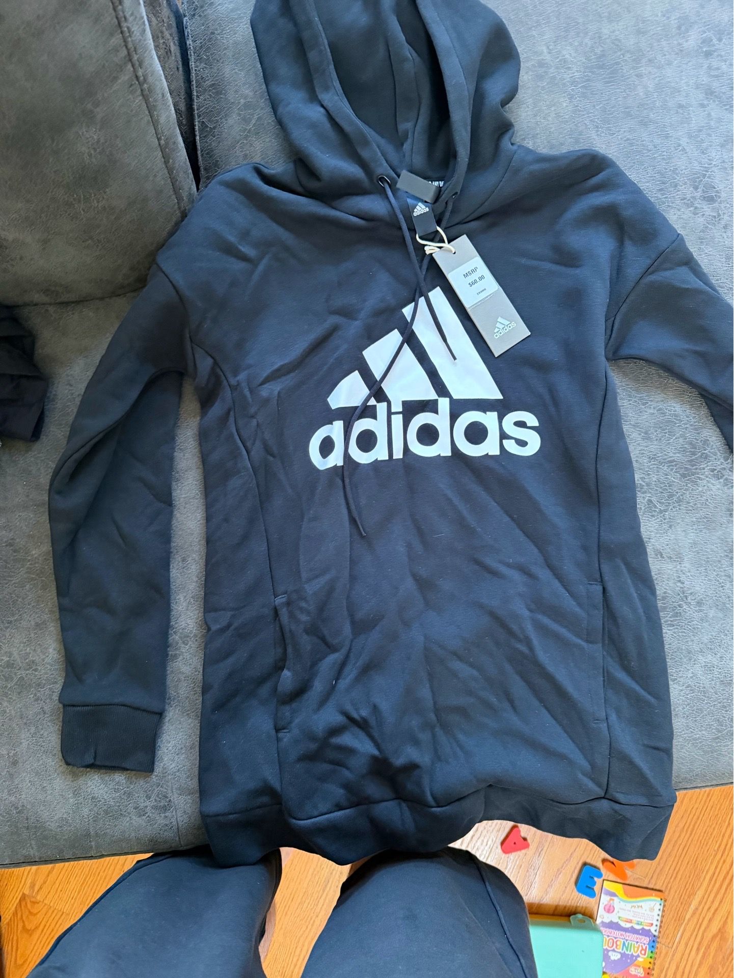 adidas Essentials Women’s Black Logo Pullover Hoodie Fleece Pock