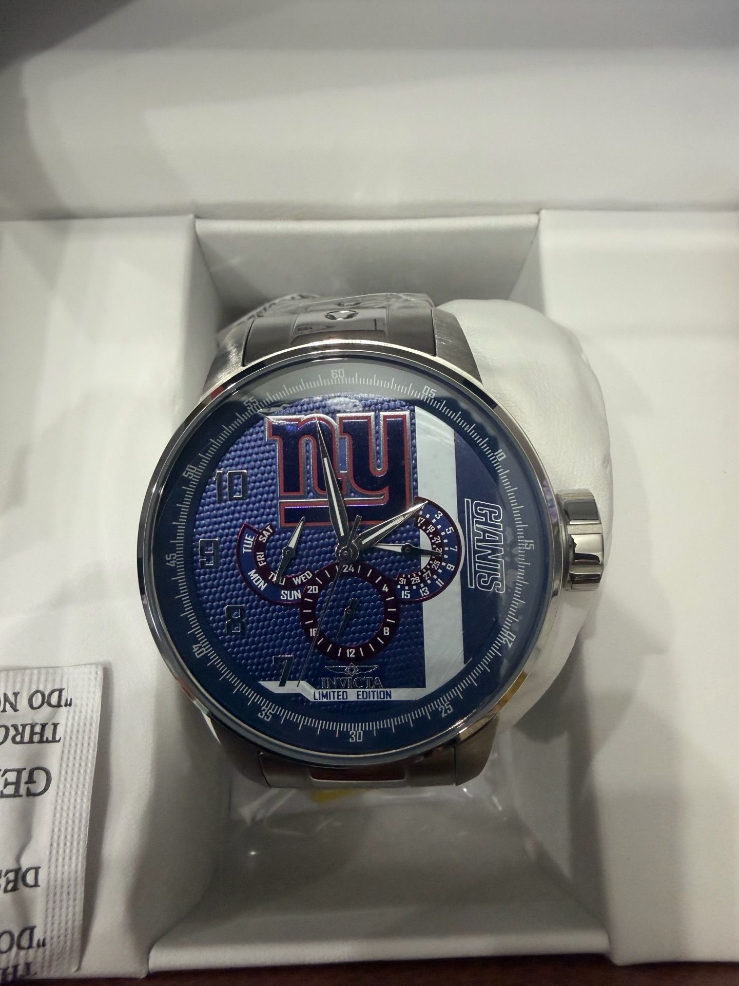 Invicta NFL NY Giants Men’s Quartz limited edition watch 45128