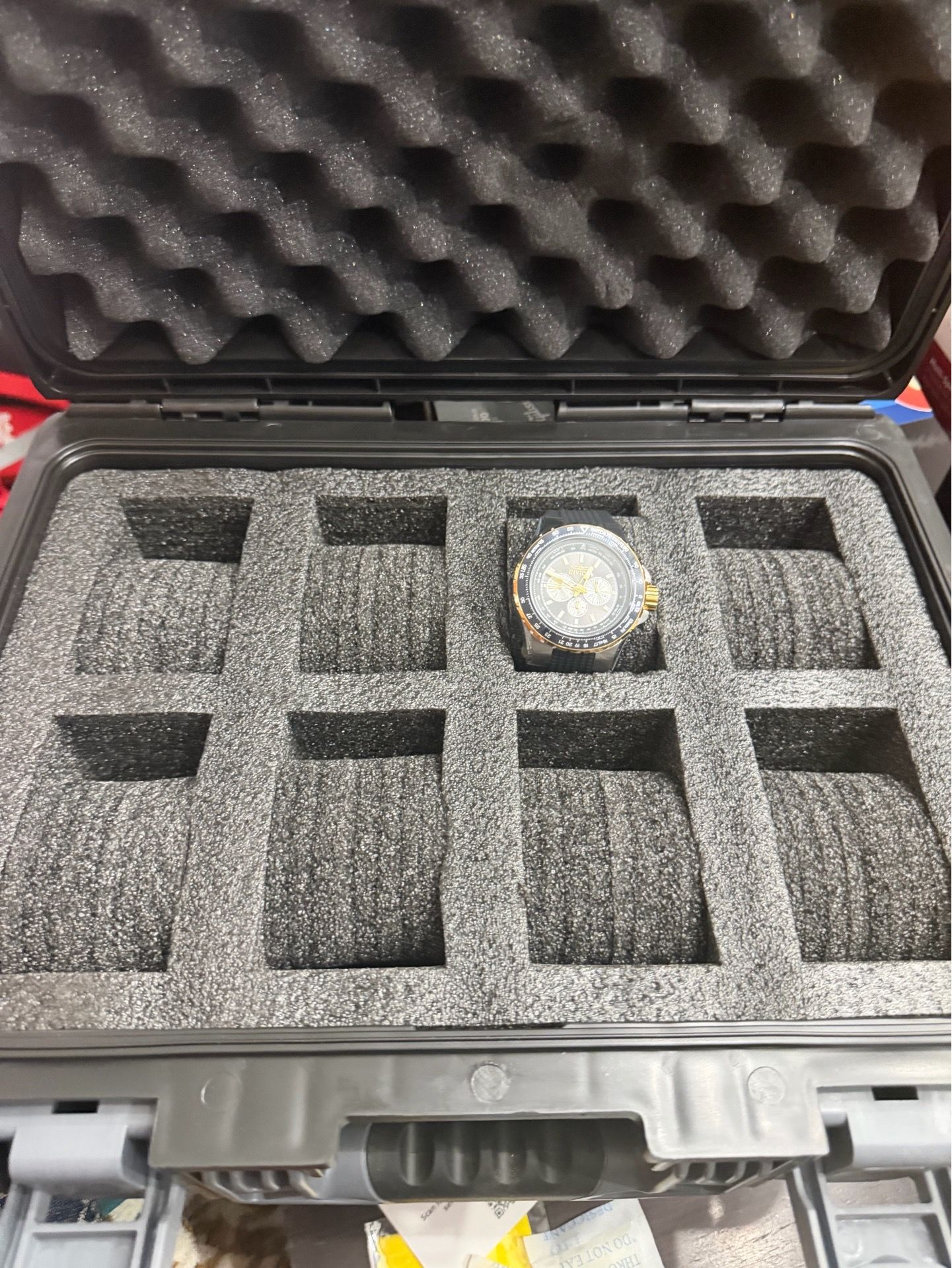 Invicta Watch : Aviator Men : Model 33029 with 8 slot dive case - photo 2
