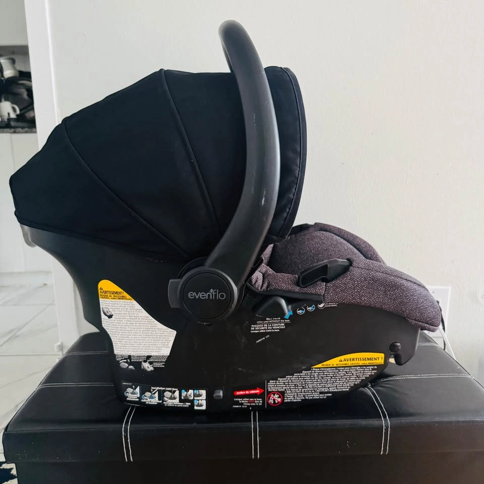 Evenflo Infant Car Seat with Base - photo 4