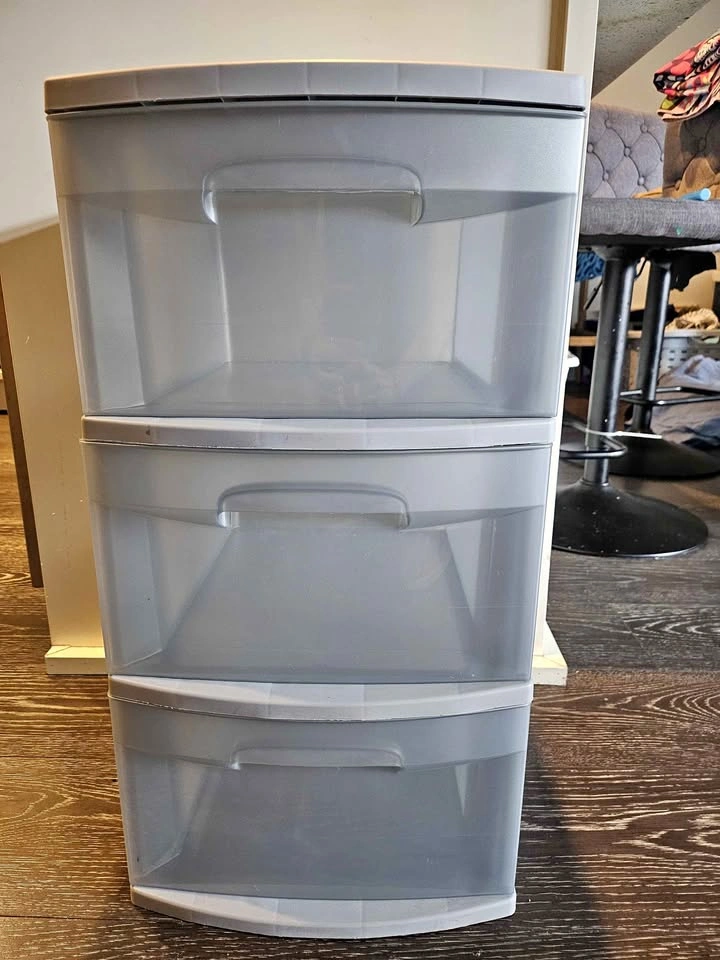 Plastic drawer - Sterilite