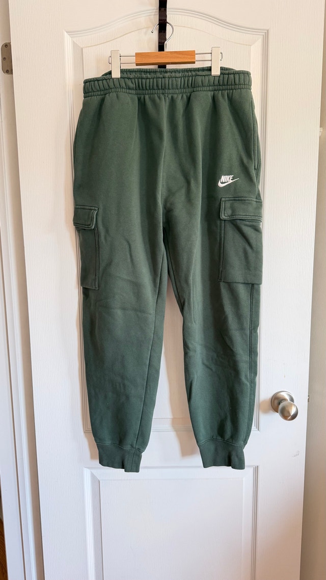Nike Club Fleece Cargo Pants