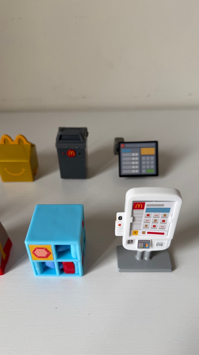 Lil' McDonald's Happy Meal Toys - photo 3