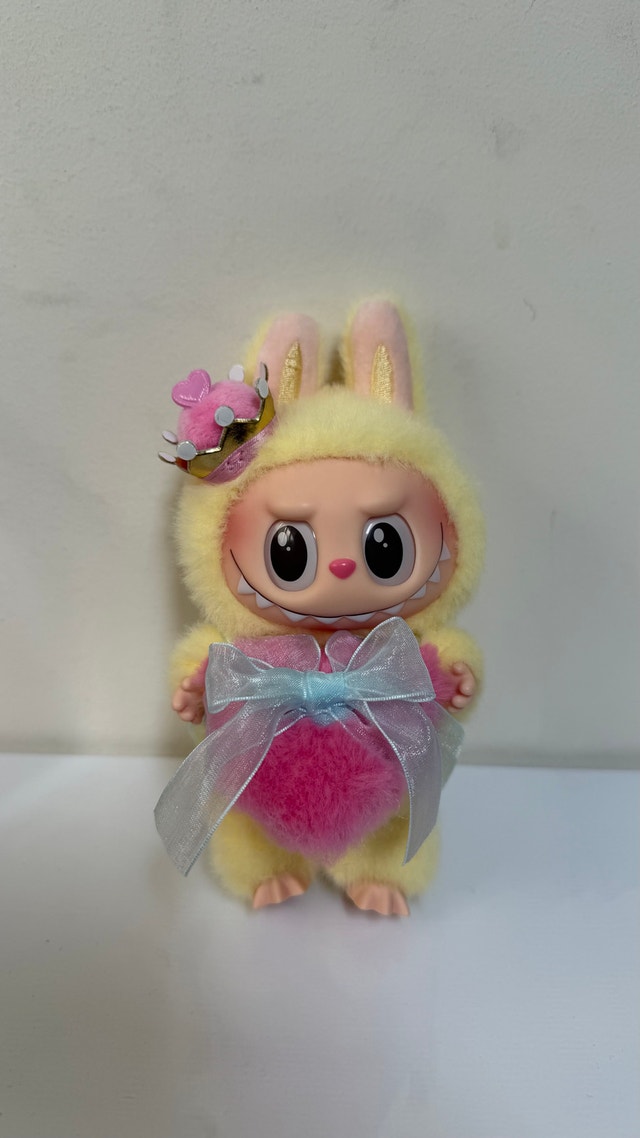 Labubu Let’s Checkmate Vinyl Plush Bag Charm - photo 2