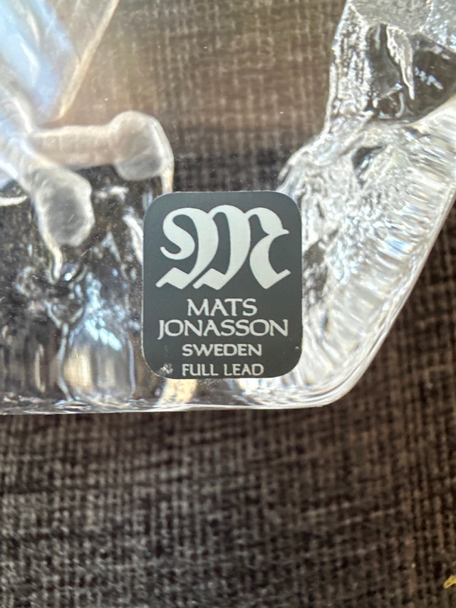 Mats Jonasson Swedish art crystal eagle sculpture, signed. - photo 5