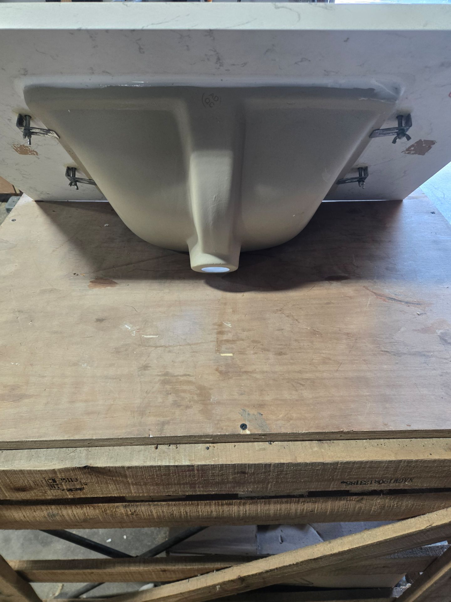 Carrera quartz countertop with mounted sink - photo 2