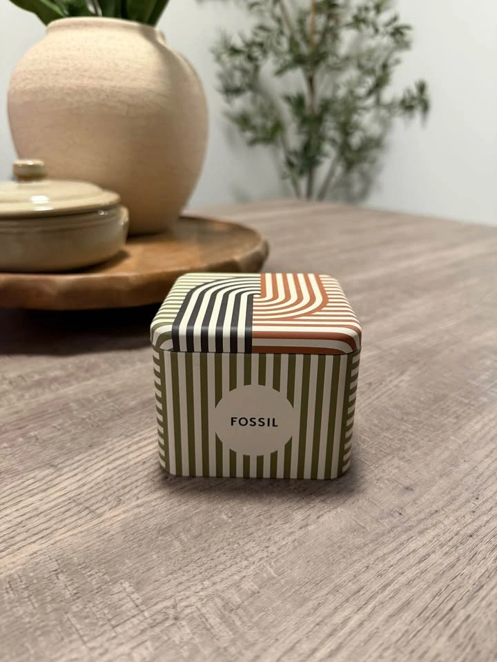Fossil Watch w/ Box - photo 4