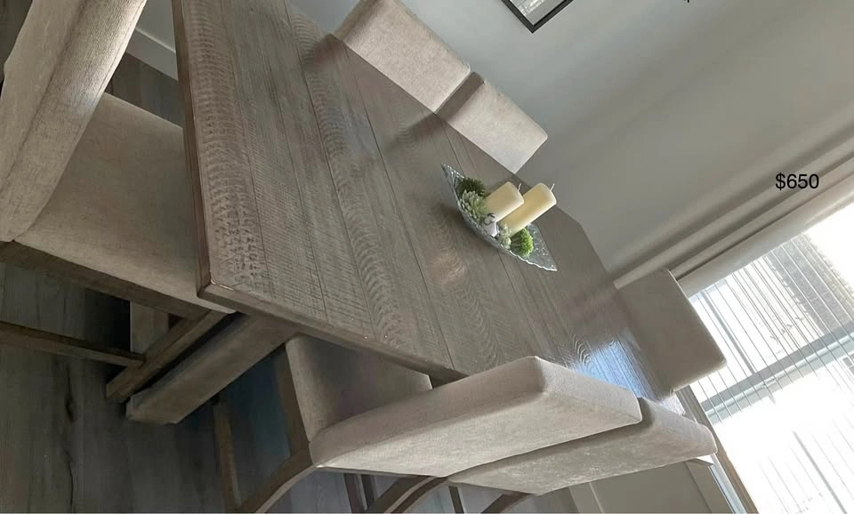 Extendable Dining Table & 6 Chairs