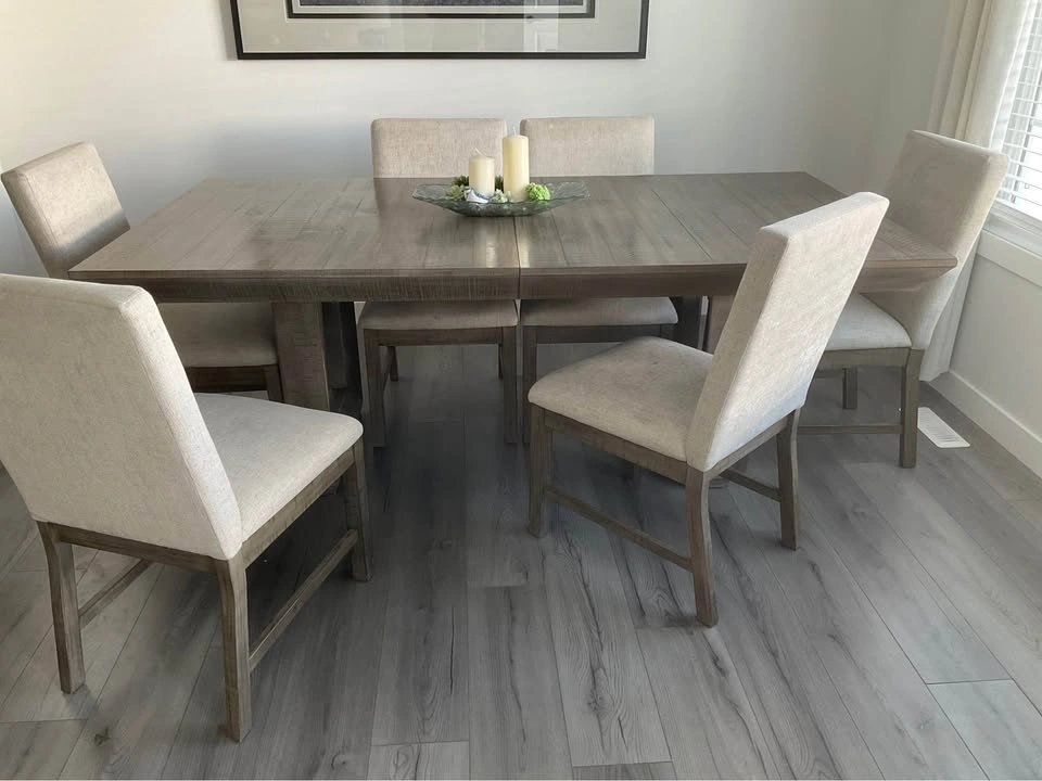 Extendable Dining Table & 6 Chairs - photo 2