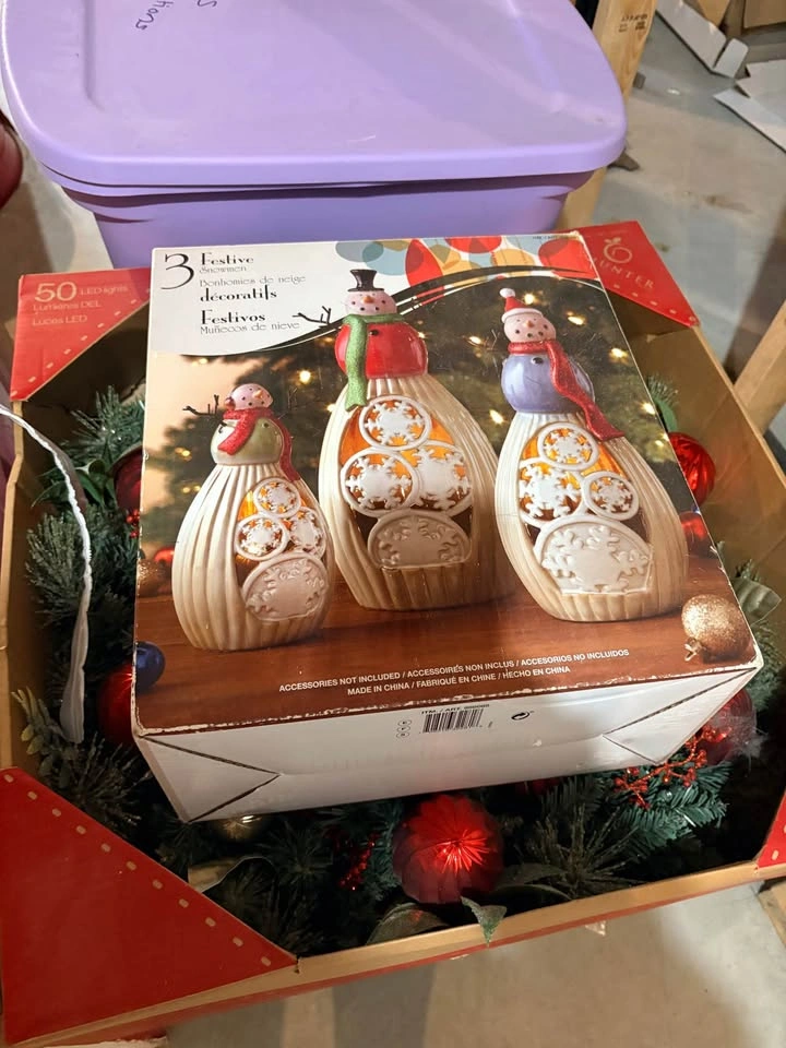 Christmas Tree and Decorations - photo 4