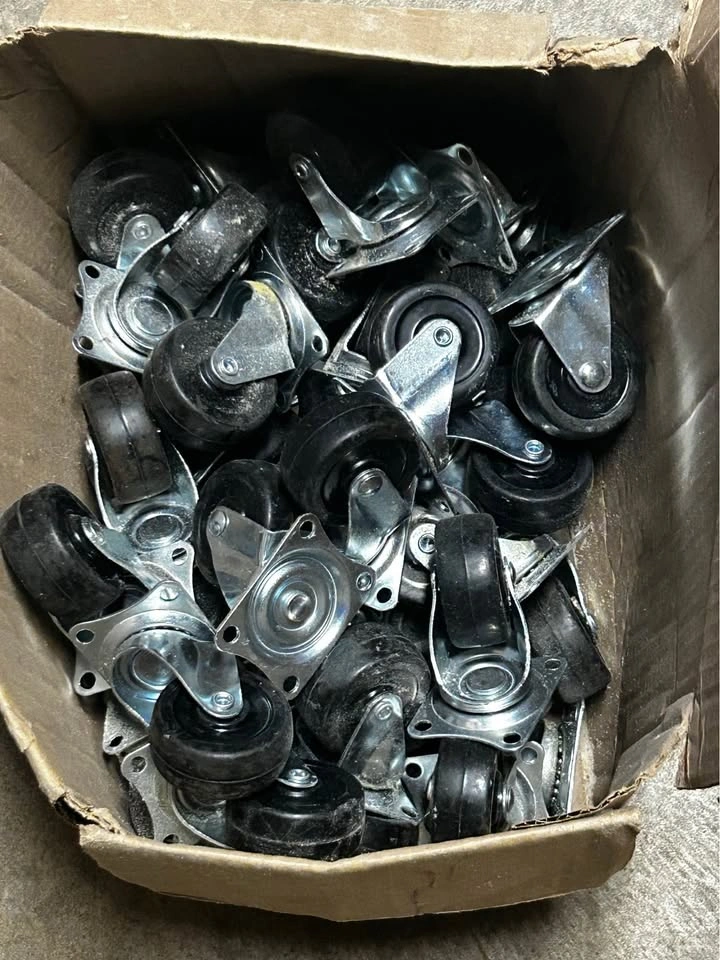 Heavy-Duty Swivel Caster Wheels 360 Rotation (New) - photo 3