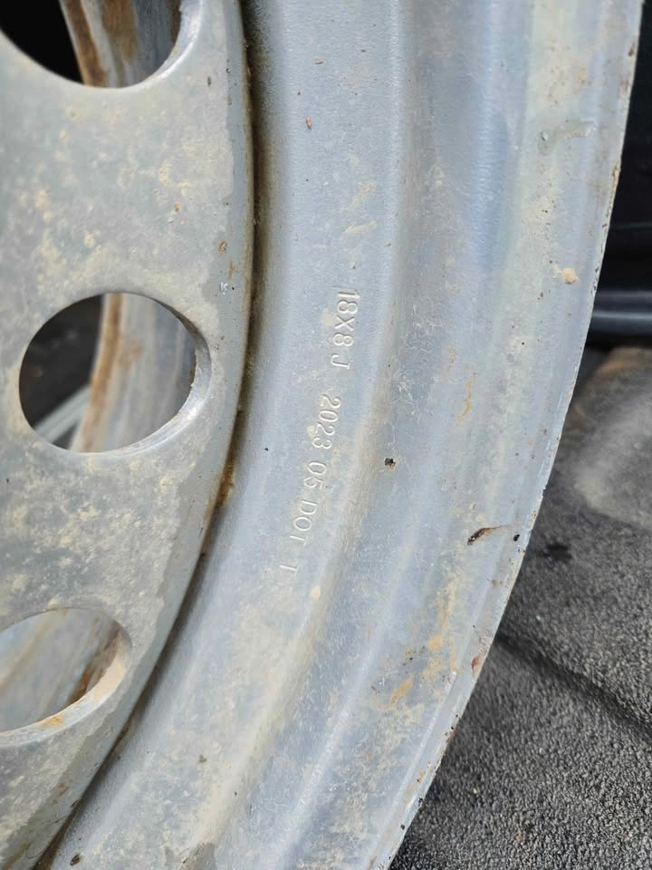 18x8 // 5x5.5 Steel Rims/Wheels (76mm/3" bore) - photo 2
