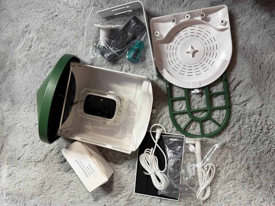 Smart Bird Feeder Camera – AI Recognition & Solar Powered - photo 3