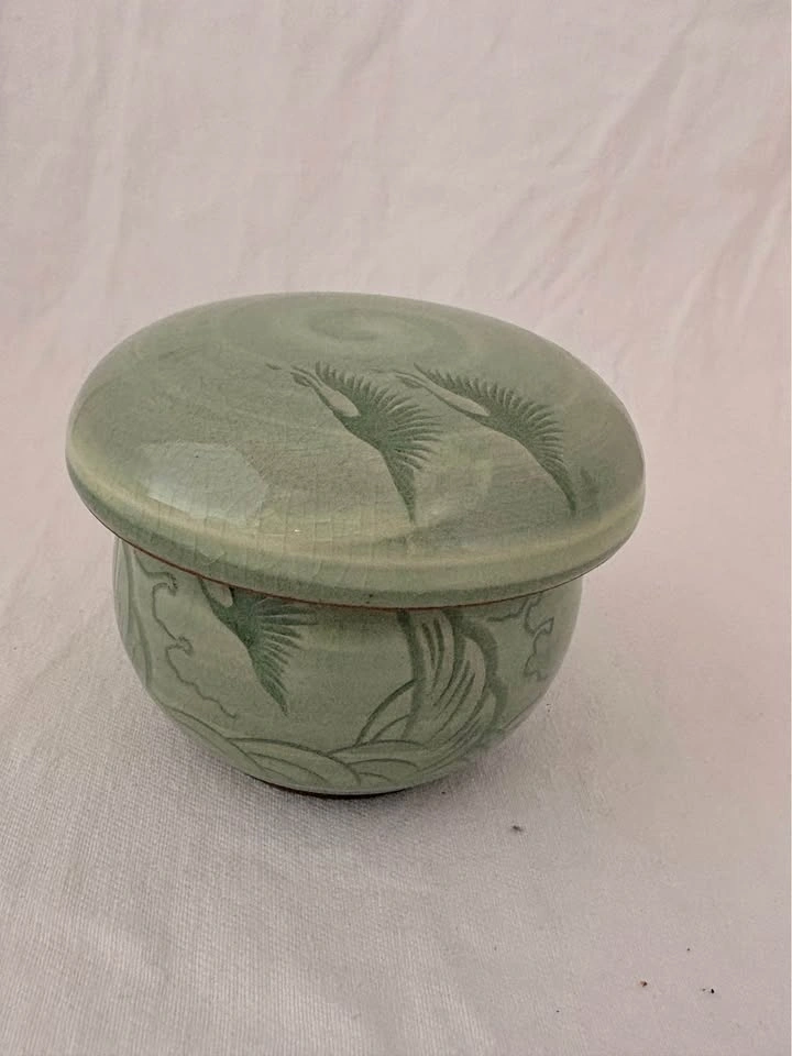 Korean Celadon Crane Design Butter Crock - photo 2