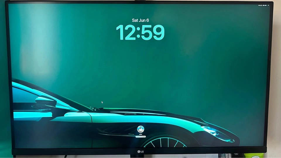 LG 32 inch 4k HDR monitor IPS display