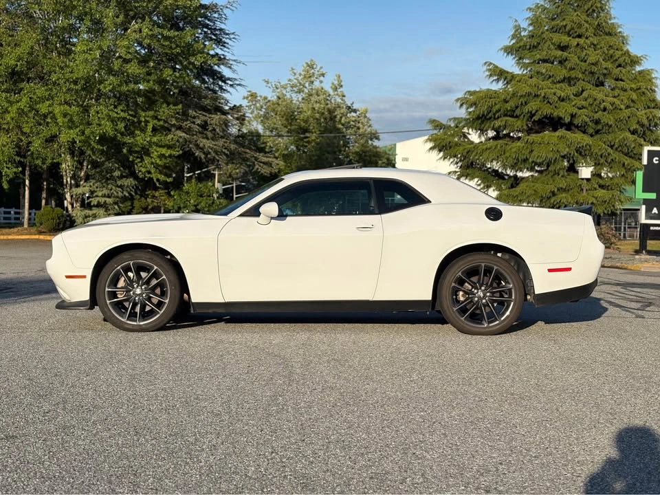 2021 Dodge Challenger - photo 2