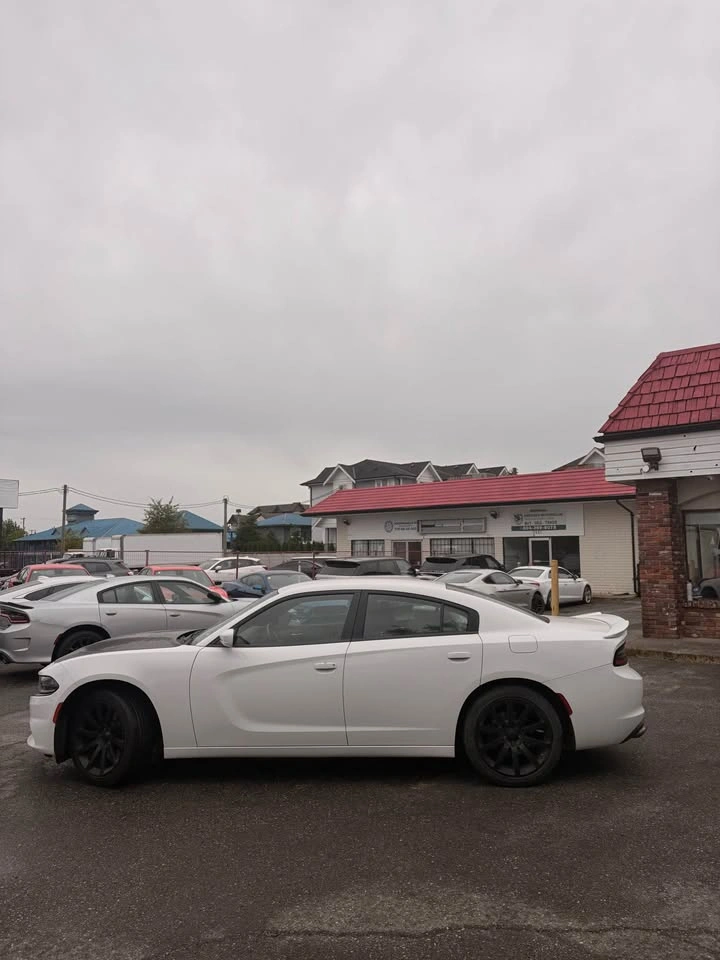 2020 Dodge Charger - photo 5