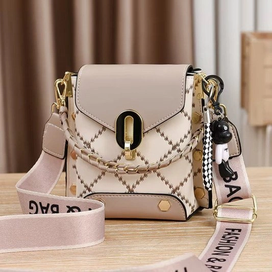Crossbody Bag with Braided Handle and Teddy Bear Charm - photo 4